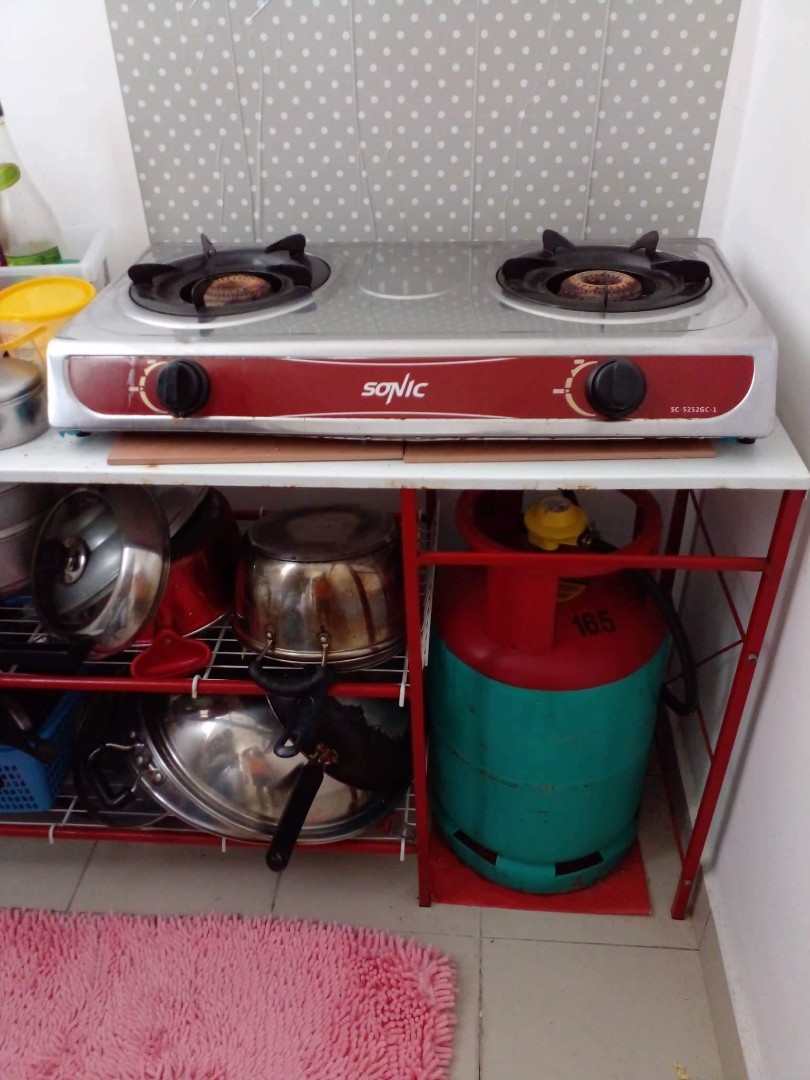 Stove and gas tank 100, Furniture & Home Living, Bathroom & Kitchen