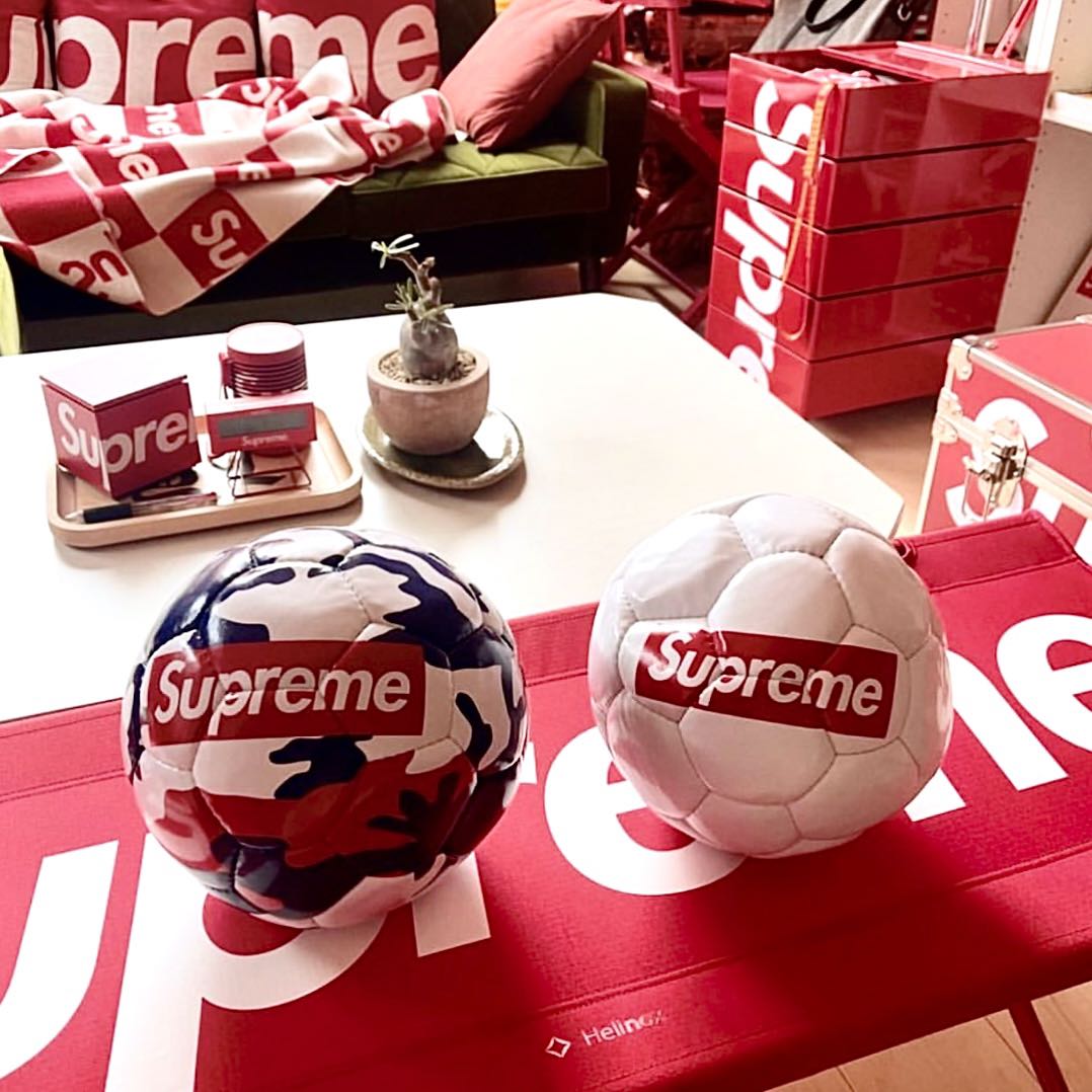 サッカー/フットサルsupreme umbro soccer ball シュプリーム アンブロ ...