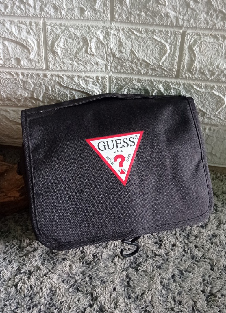 Toiletry bag Guess, Barang Mewah, Tas 
