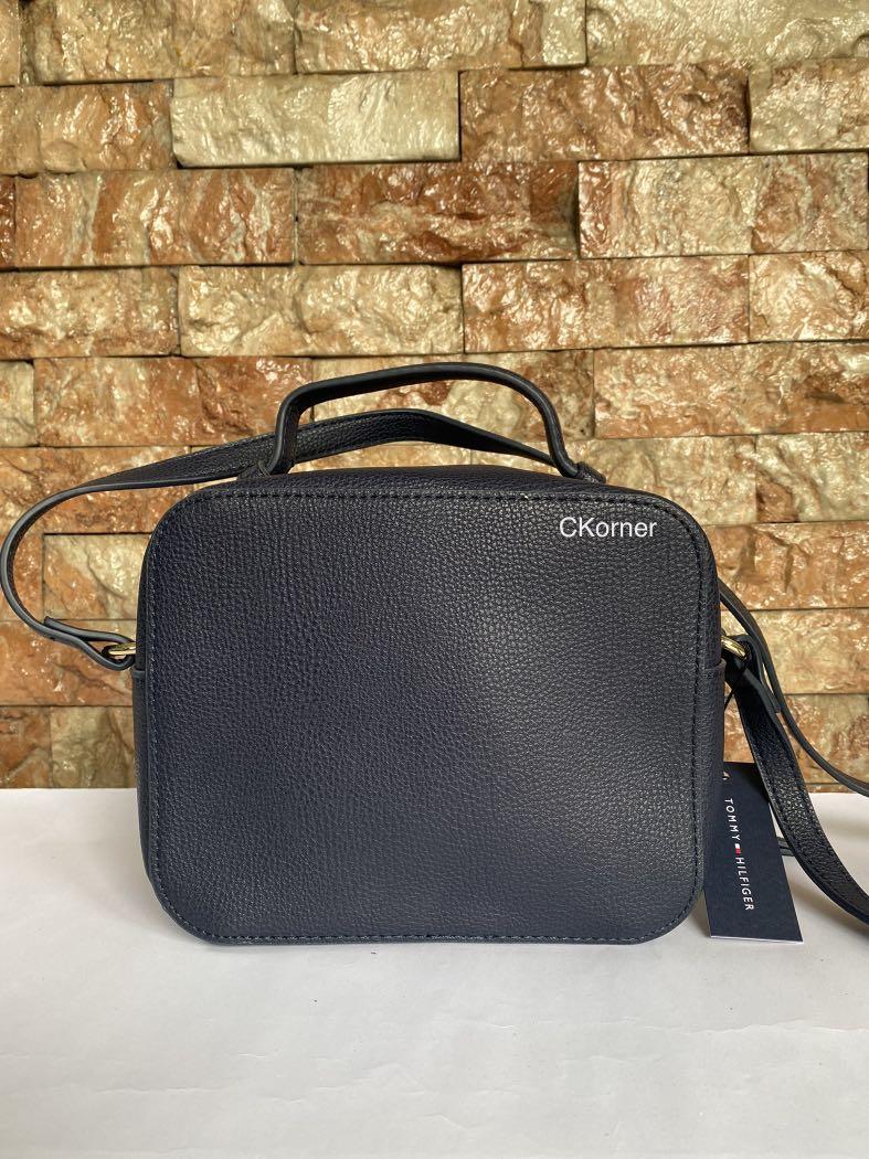 Tommy Hilfiger Vanity Bag / Sling / Crossbody Bag, Women's Fashion