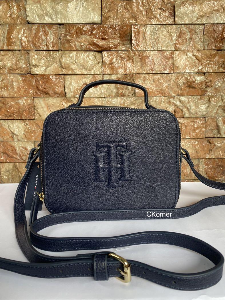 Tommy hilfiger vanity 2025 case