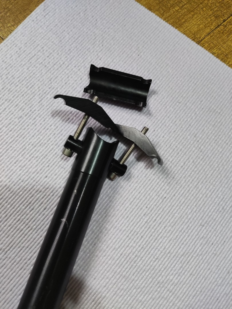 Traction Compass Seat Post, Sports Equipment, Bicycles & Parts ...