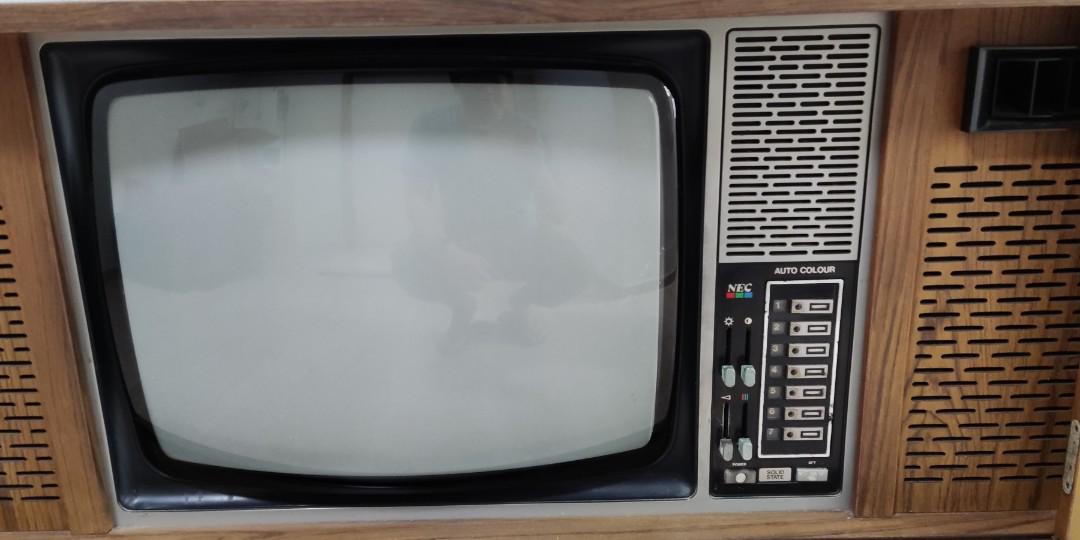 Vintage NEC color TV., Hobbies & Toys, Memorabilia & Collectibles ...