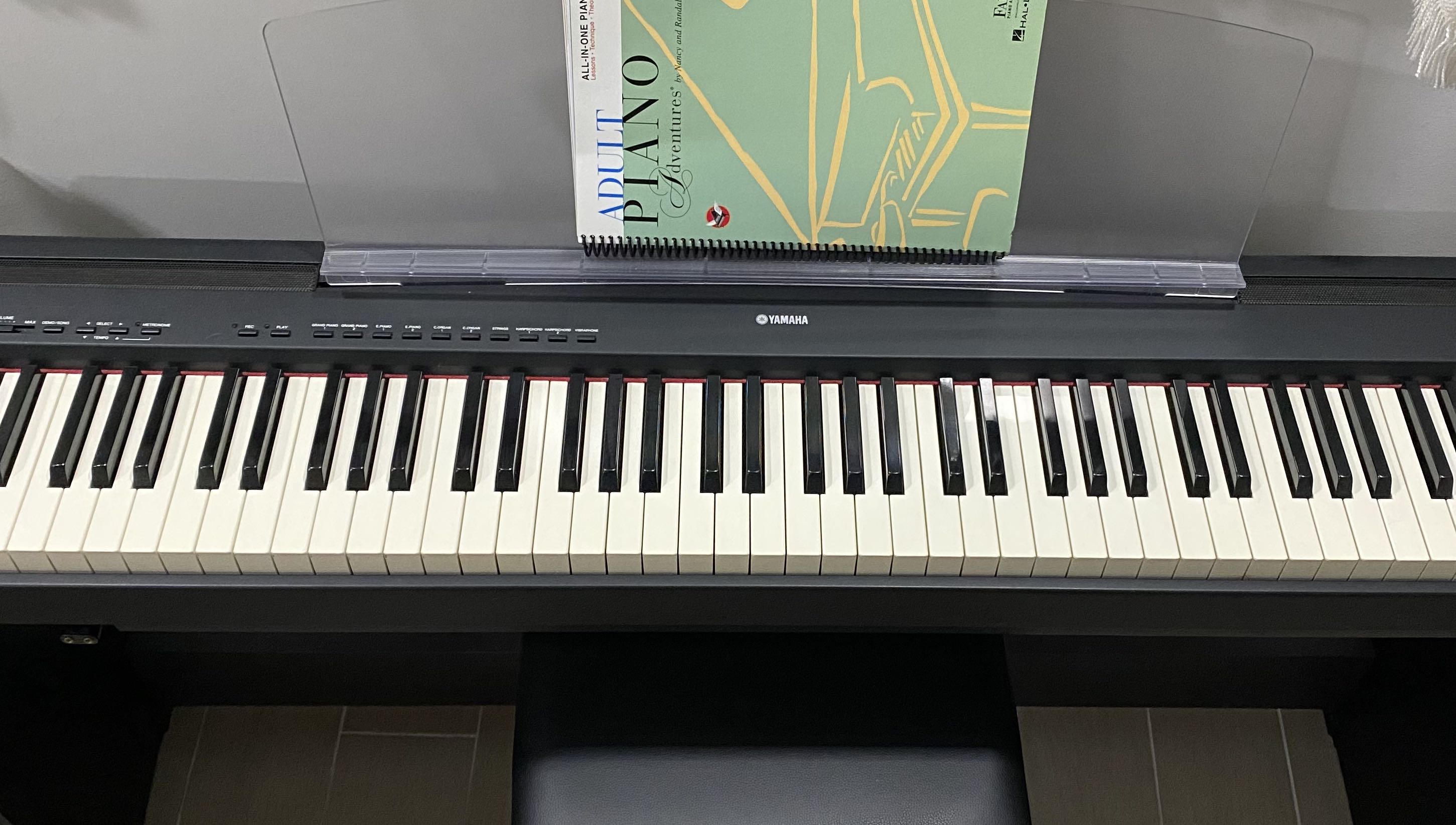 Yamaha P85 digital keyboard with weighted keys, Hobbies & Toys, Music