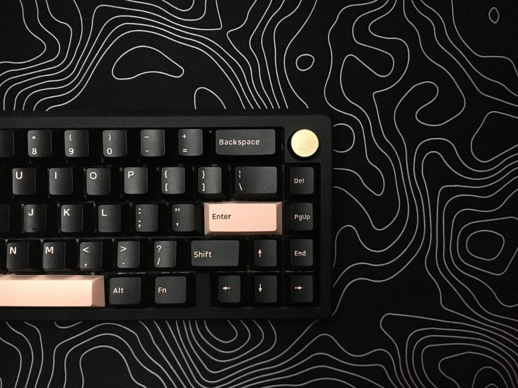 Zoom 65 Custom Mechanical Keyboard FOR SALE ONLY, Computers & Tech