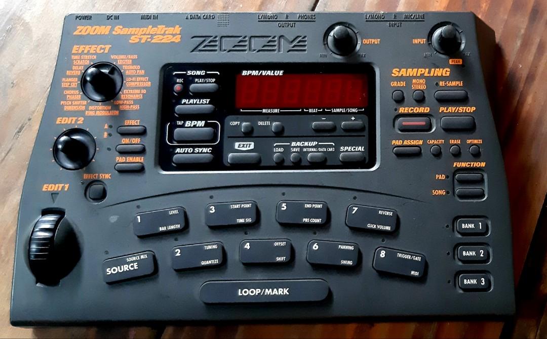 最新購入ZOOM ST-224 SAMPLETRAK ズーム　サンプラー デジタル楽器