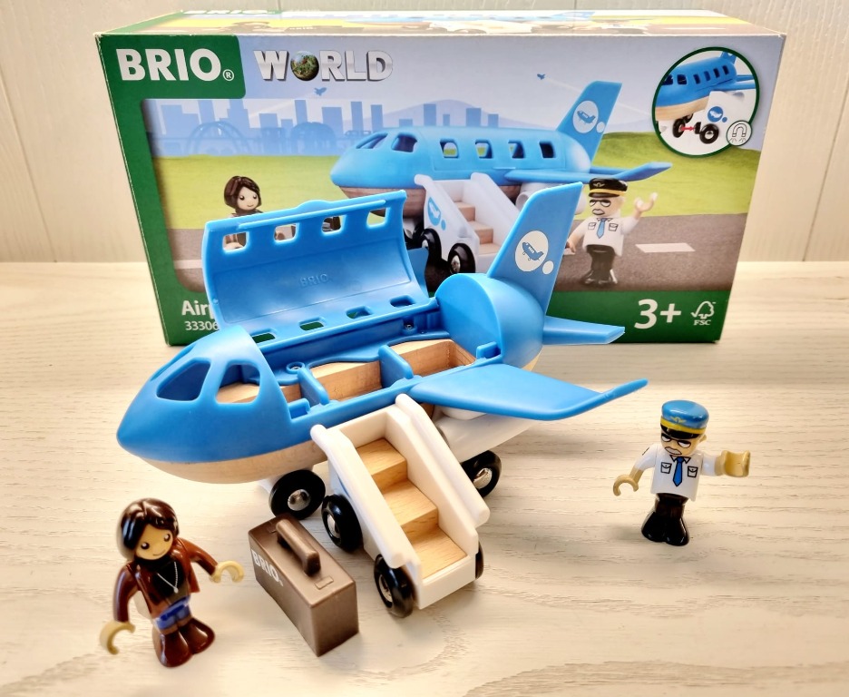 passenger Brio wooden Airplane Train high speed jet stairs pilot luggage 
