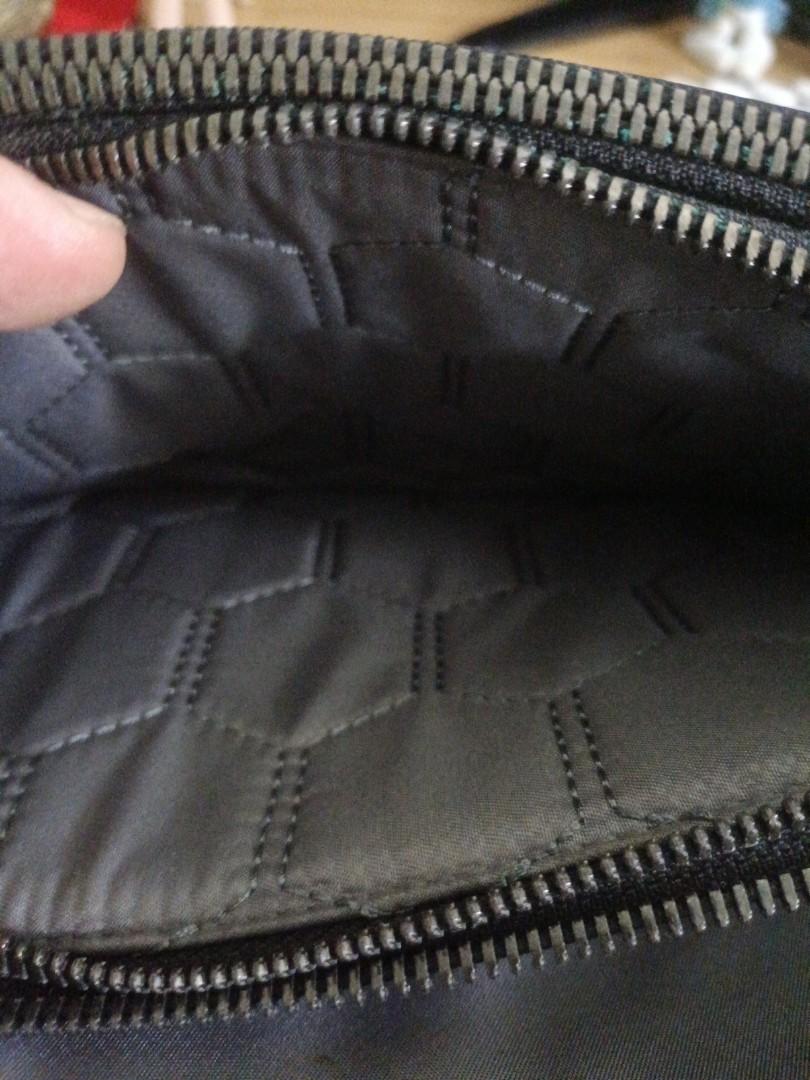 Authentic Tumi Ballistic nylon, Men's Fashion, Bags, Belt bags