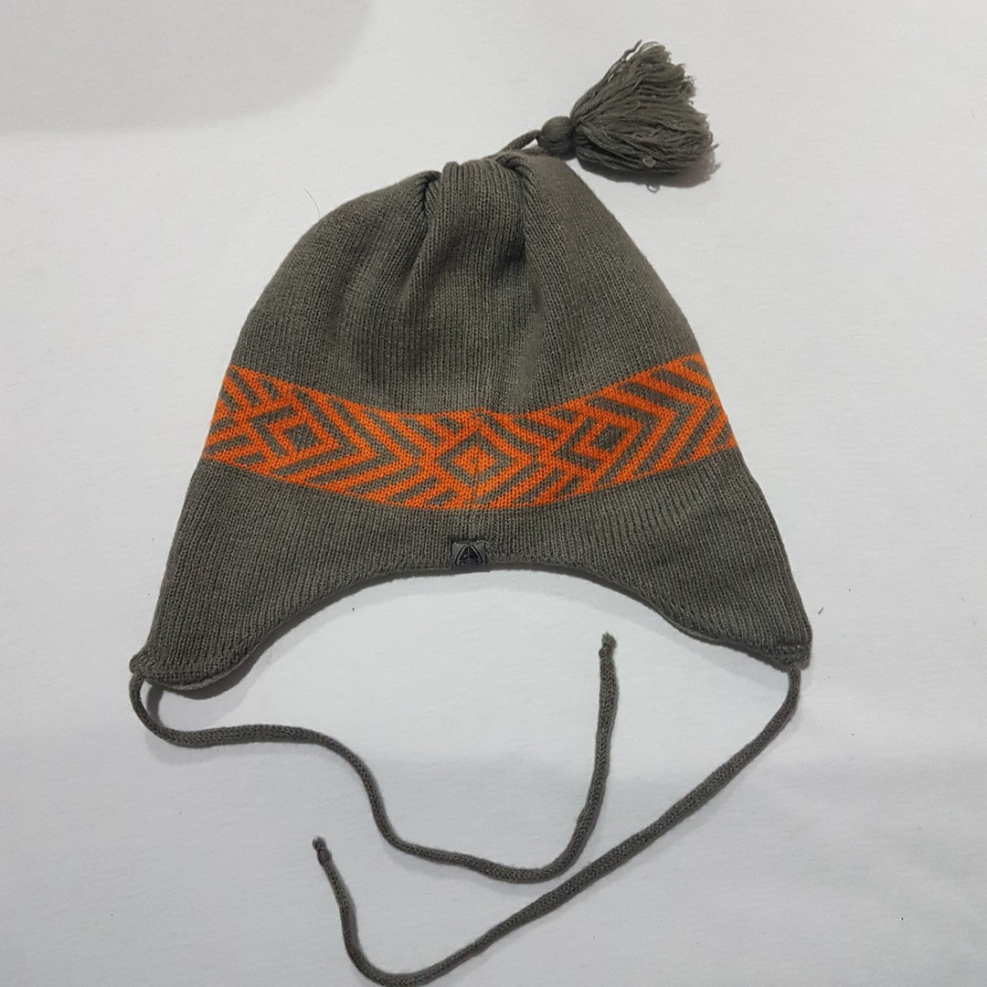 Beanie hat Nike ACG, Fesyen Wanita 