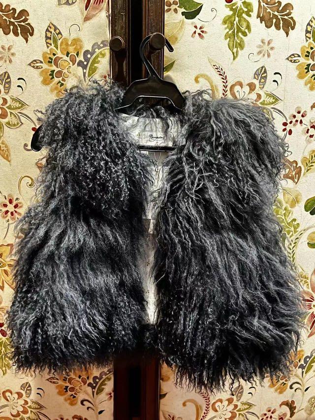 Bonpoint Shaggy Faux Fur Vest size 5 for kids. Great gift. 50 off Women s Fashion Coats Jackets and Outerwear on Carousell