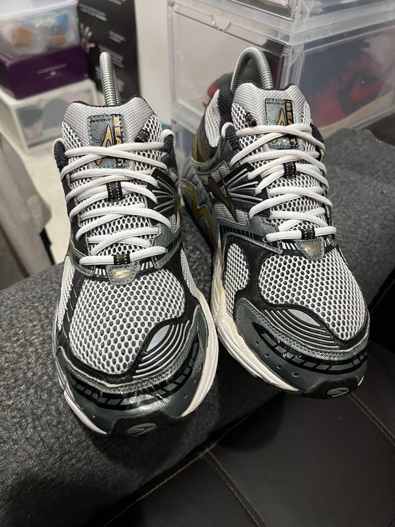 Brooks Beast 9 Metallic Gold Silver 12UK Men s Fashion Footwear