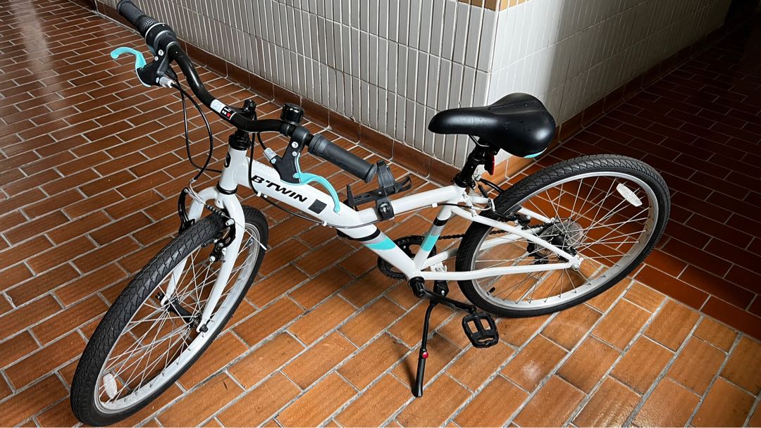 BTWIN Original 100 , Hybrid Bike, 24" 吋單車, 運動產品, 單車及配件, 單車 Carousell