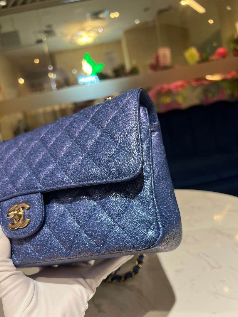 CHANEL CLASSIC MEDIUM 19S IRIDESCENT BLUE CAVIAR LGHW, Luxury, Bags &  Wallets on Carousell