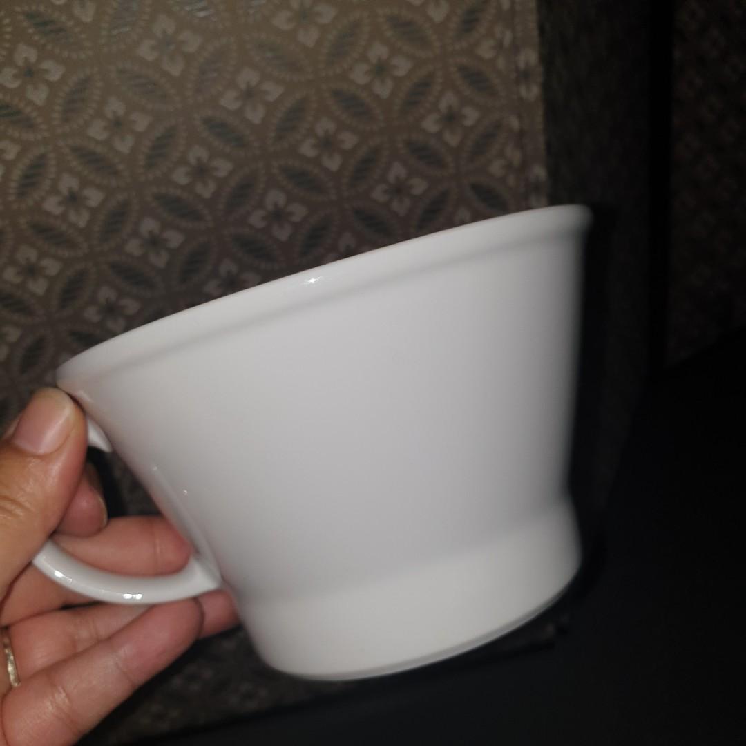 SALE! Crate & Barrel White Bundle (Category: Dinnerware & Cutlery) located in Paranaque City. Submitted by paolita01 (Listing ID 1173442319, Image 2). Description: 7 pcs dessert plates or cup plate (1 plate has minor chip) 2 big soup/cereal bowls with handle 1 small bowl White Porcelain Dishwasher, microwaveand oven-safe to 350 degrees Retails for estimate 2200 Seldom used and stored in kitchen cabinets Bought in LA, USA.