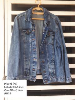 (Category: ) located in . Submitted by farahamours (Listing ID 1173408807, Image 1). Description: .