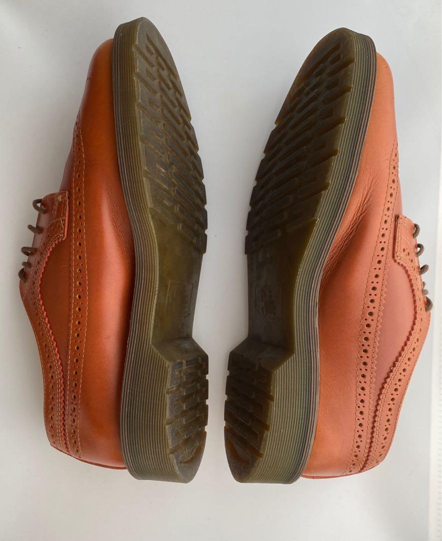 Dr martens hotsell 3989 tan