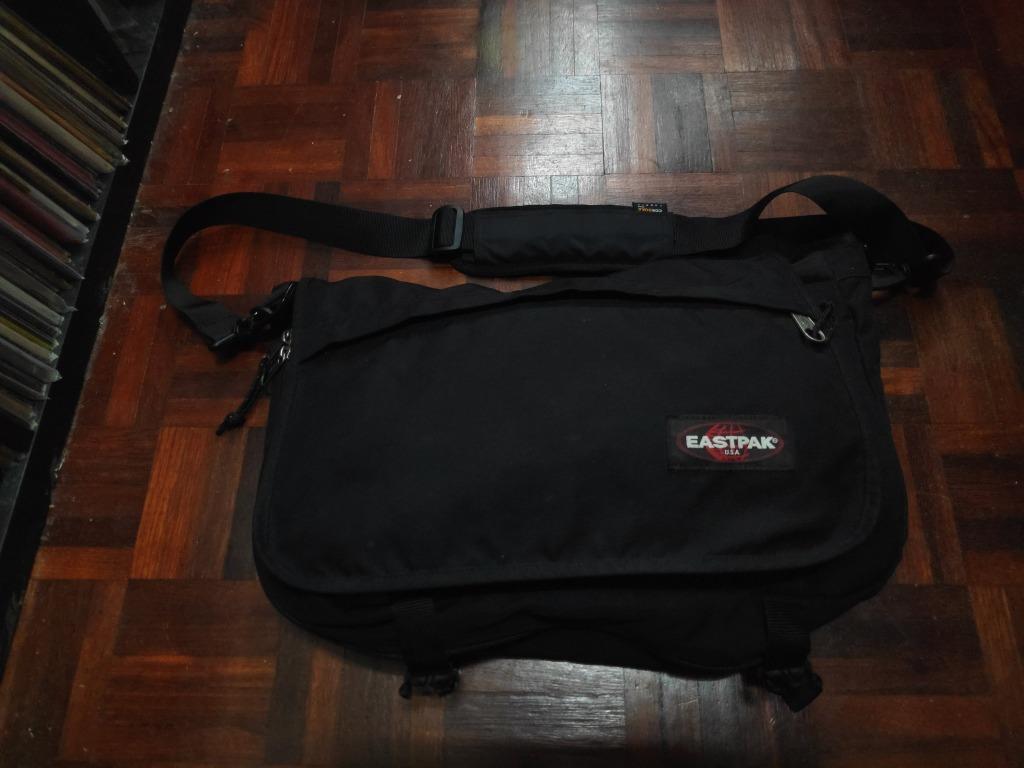 Eastpak sling 2025