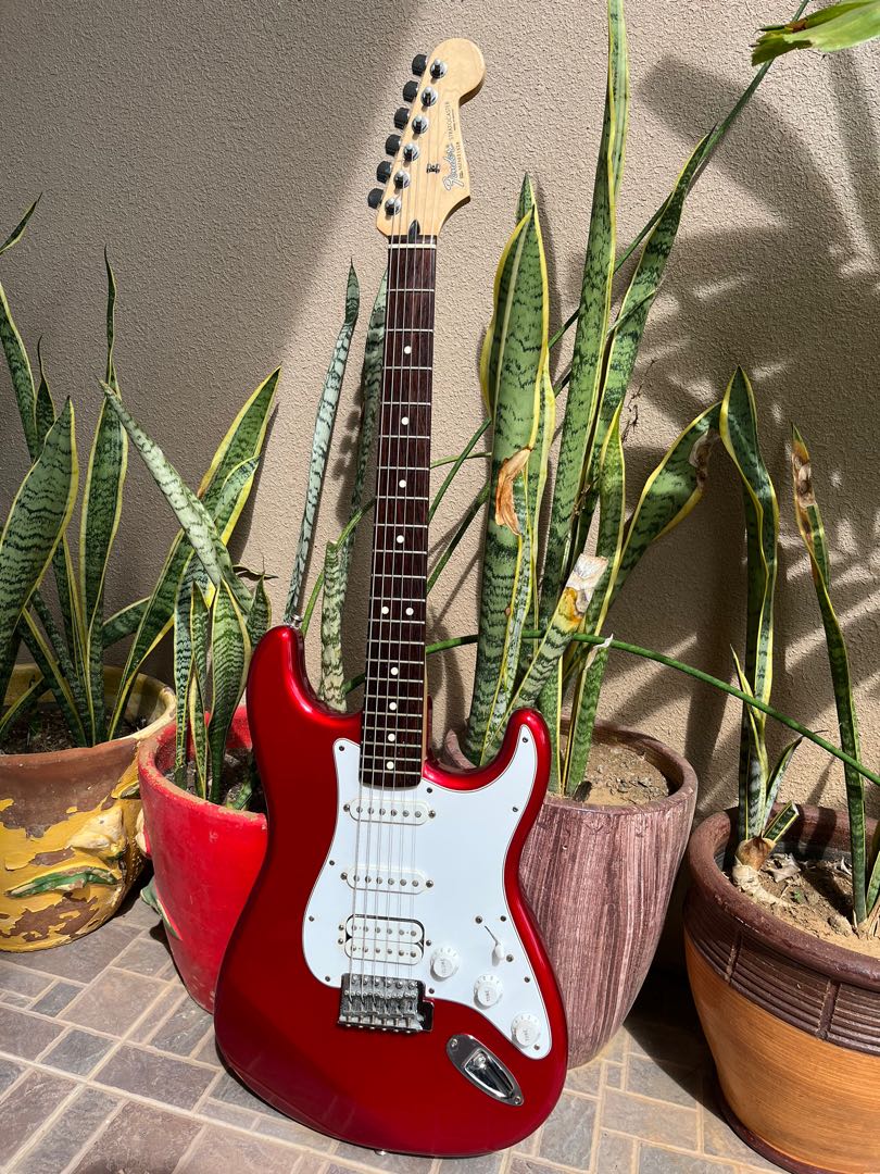 Fender Stratocaster, Hobbies & Toys, Music & Media, Musical Instruments