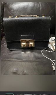 （分類：）位於 。 由 hkloveus 提交（商品編號 1173549168，圖片 1）。簡介： 。