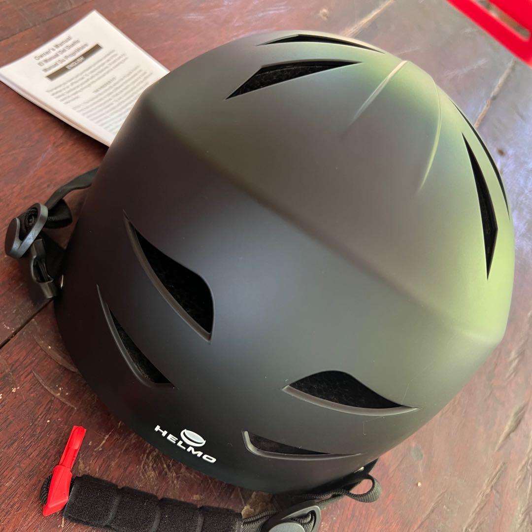 HELMO Helmet Matte Black, Sports Equipment, Sports & Games, Skates
