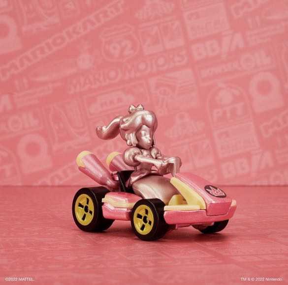 Hot Wheels Collectors Mario Kart Pink Gold Peach Collectible Vehicle