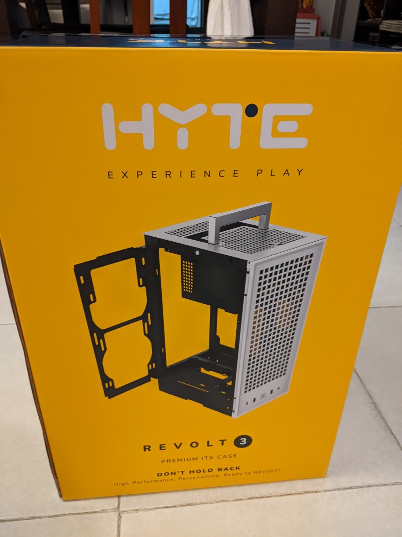 HYTE Revolt 3 ITX Case Black, Computers & Tech, Parts & Accessories ...