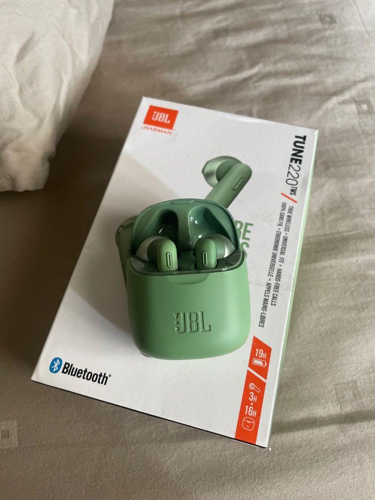 JBL Bluetooth earpiece (green) Tune220, Audio, Earphones on Carousell