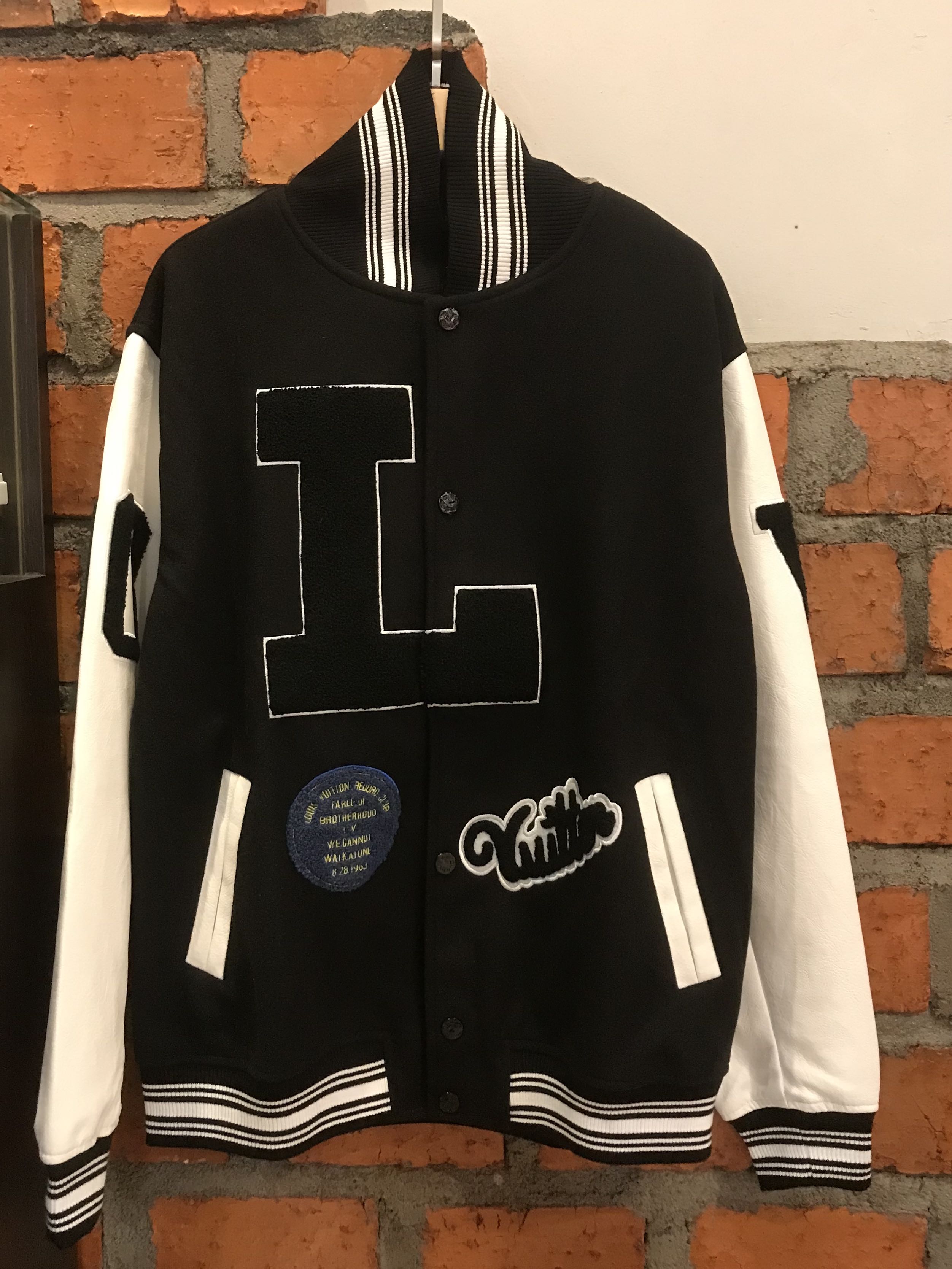 Louis Vuitton LV Varsity Leather Jacket, Fesyen Pria, Pakaian , Baju Luaran  di Carousell