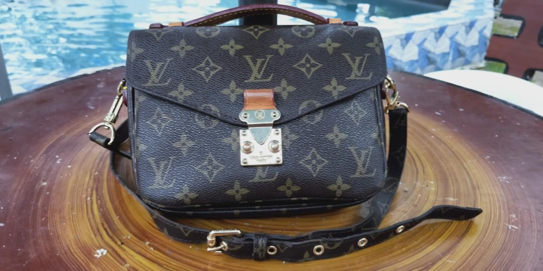 Louis Vuitton Mini Nano Metis Bag