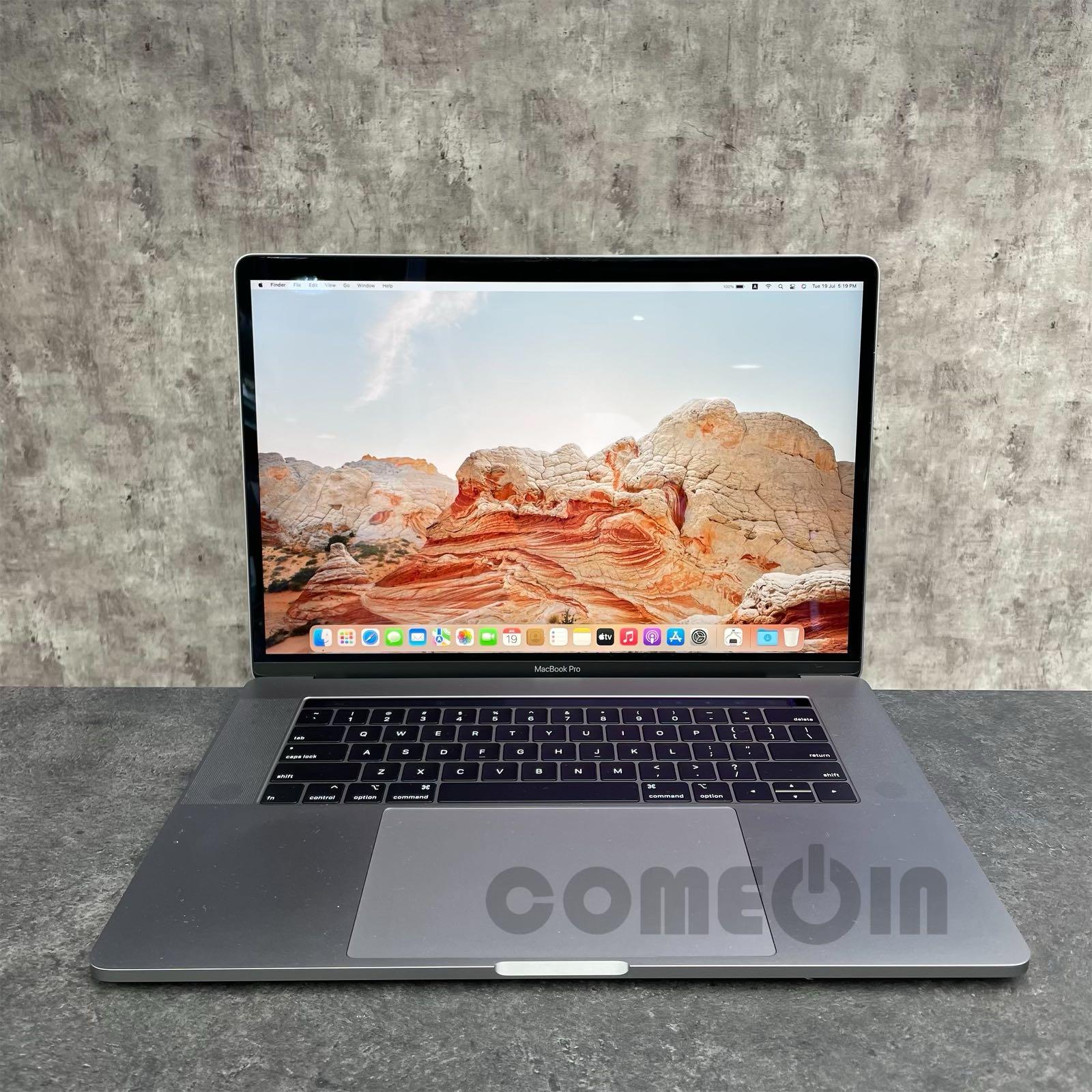 ★MacBook Pro 2018 15 i9 32GB 1TB Vega20