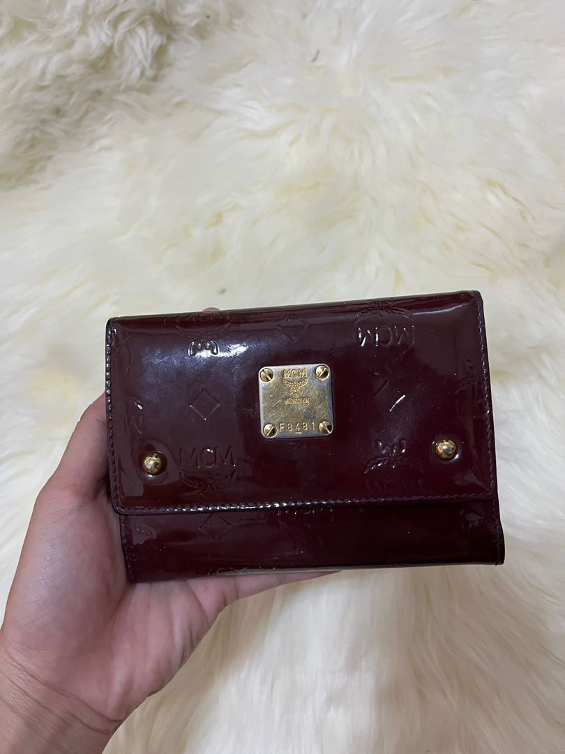 Mcm not turnable screw, Luxury, Bags & Wallets on Carousell