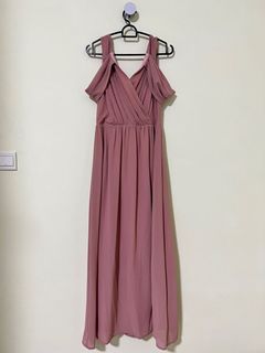 (Category: ) located in . Submitted by MyBrandedPrelovedCloset (Listing ID 1173545528, Image 1). Description: .