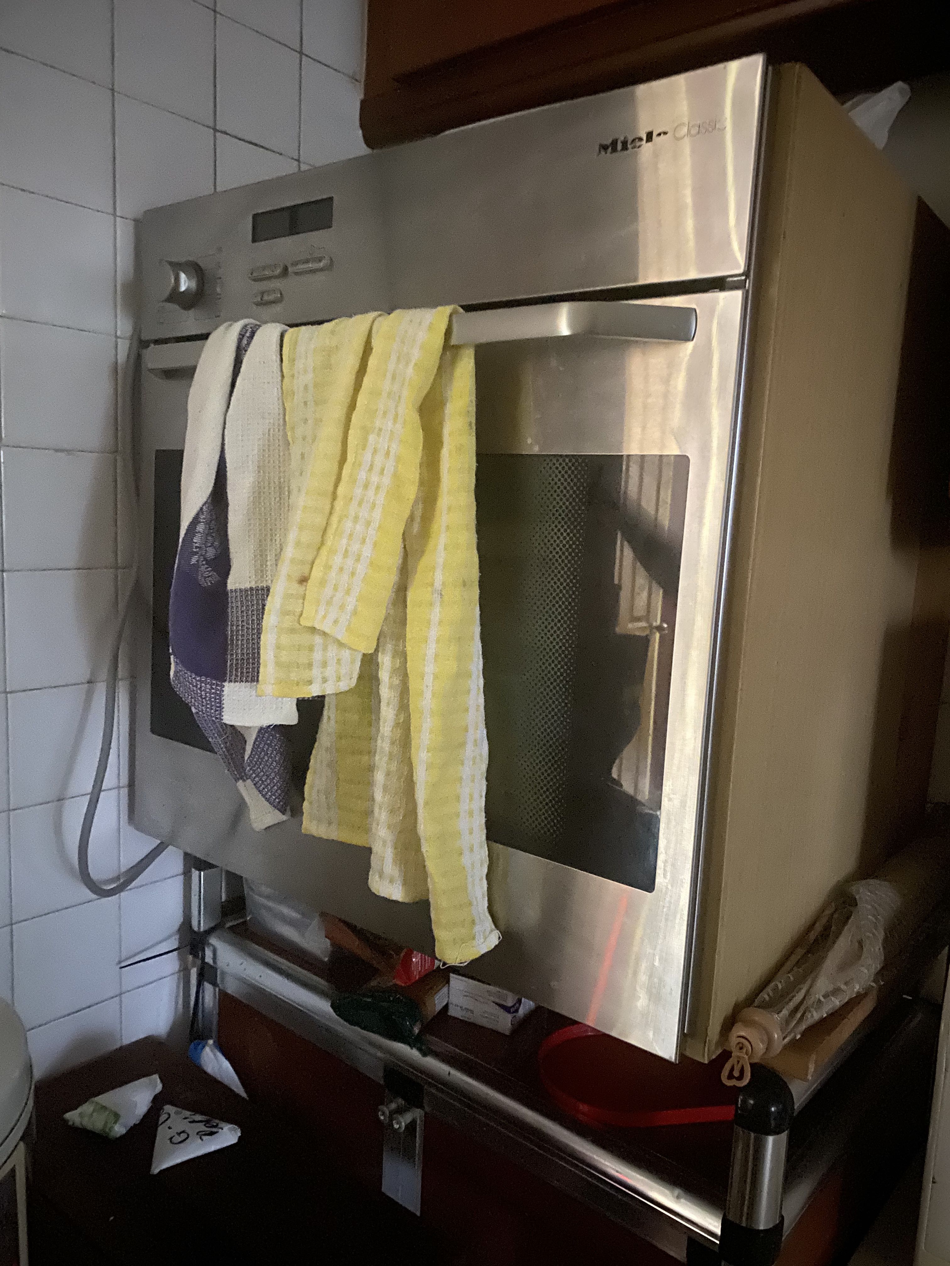 Miele Classic Oven, TV & Home Appliances, Kitchen Appliances, Ovens & Toasters on Carousell