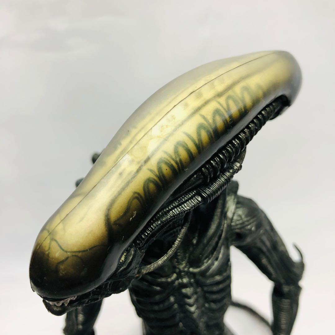 NECA Alien from Alien vs predator 10 inch, Hobbies & Toys, Toys & Games