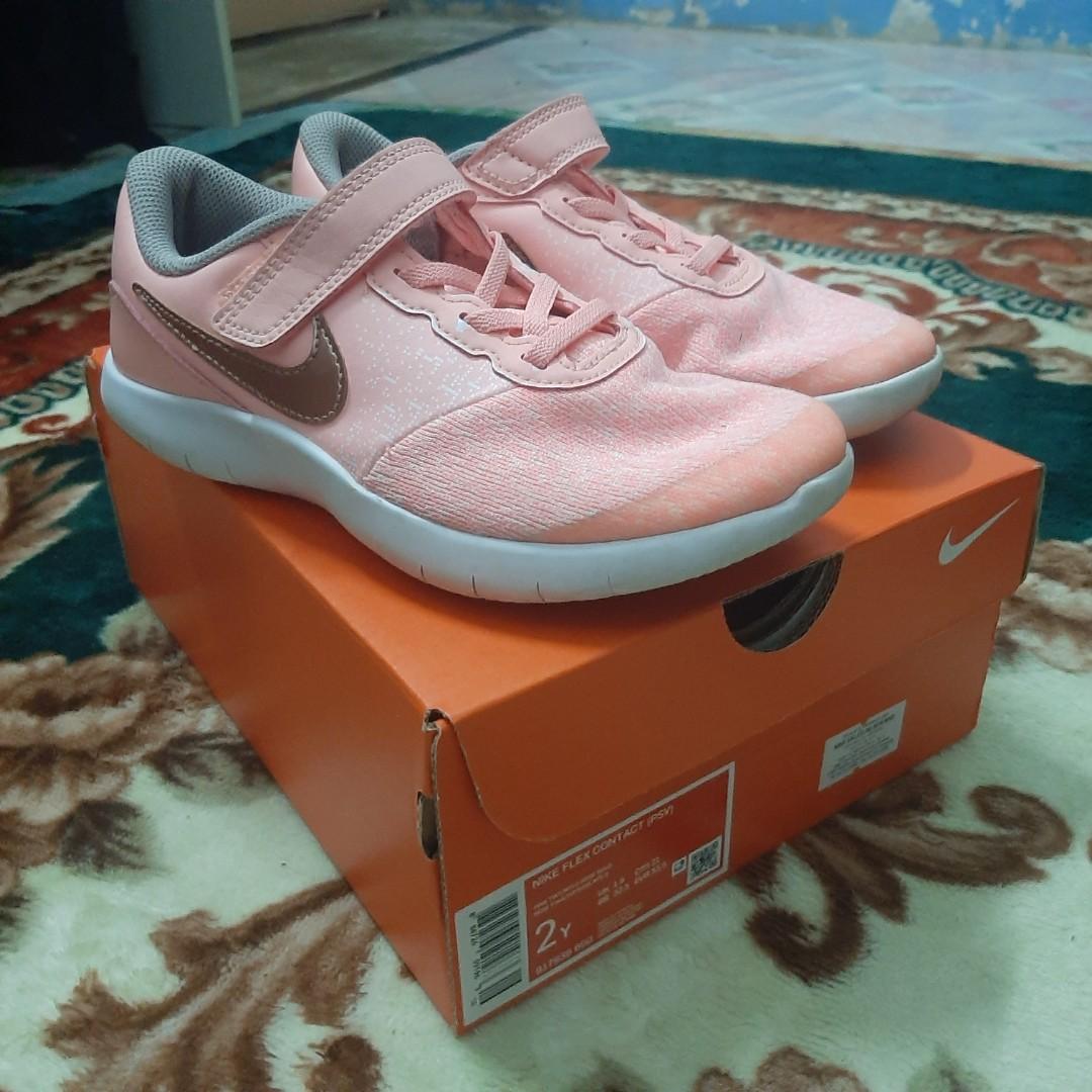 nike flex contact psv UK 1.5 kids Babies Kids Babies Kids Fashion on Carousell