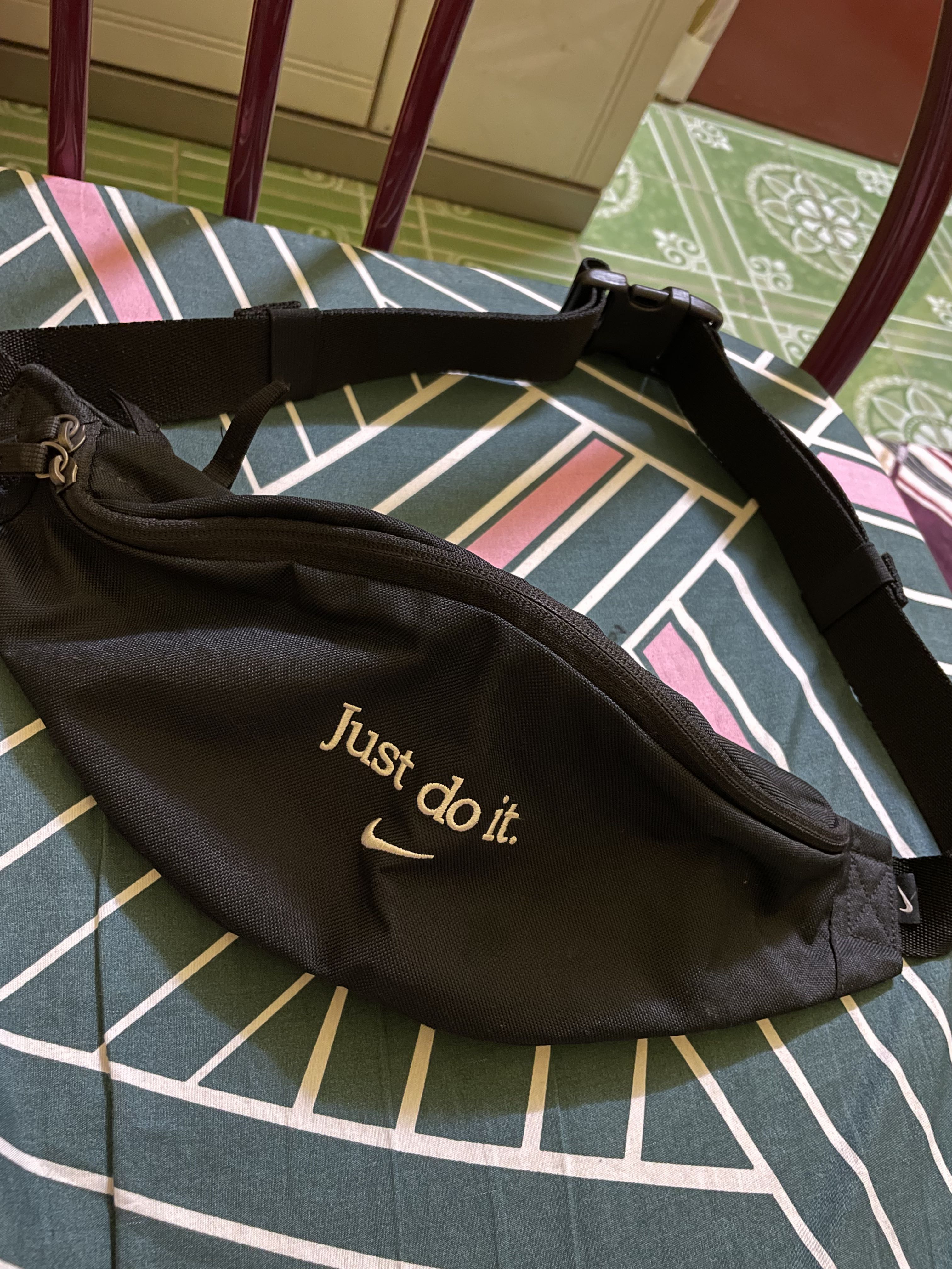 Nike Sling Bag Just Do It, Men's Fashion, Bags, Sling Bags on Carousell