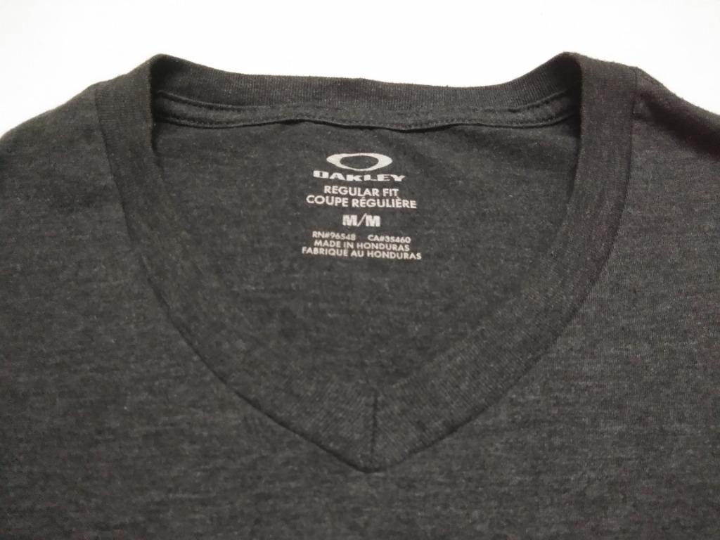 oakley v neck