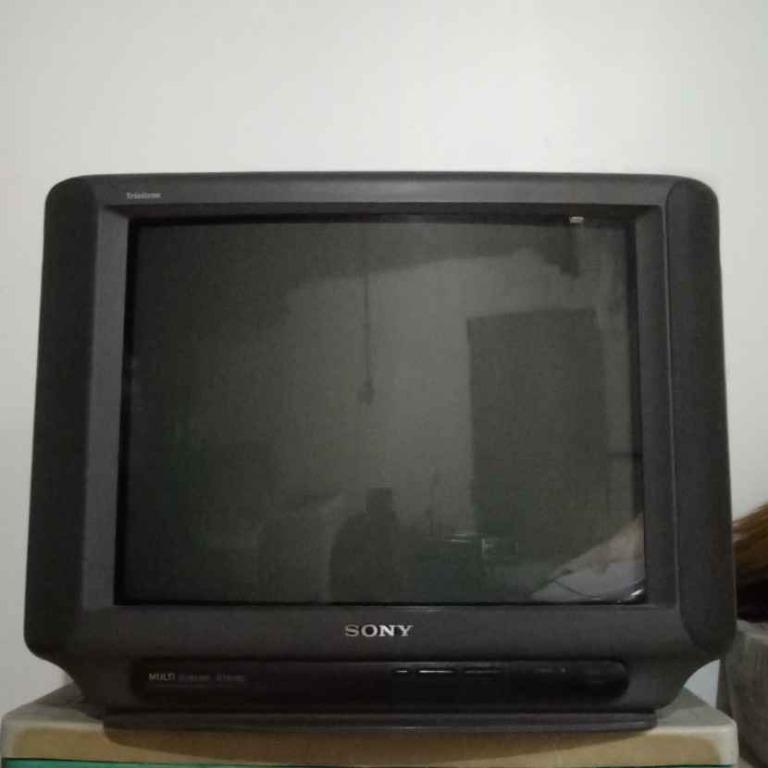 Old SONY TV, TV & Home Appliances, TV & Entertainment, TV on Carousell