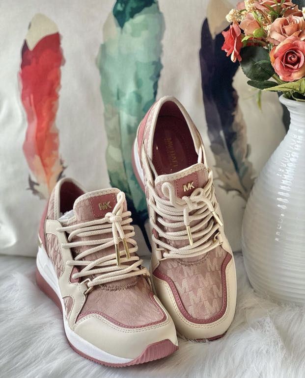 Mk trainers sale hotsell