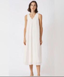 OSN Textured V-Neck Tent Dress (White)