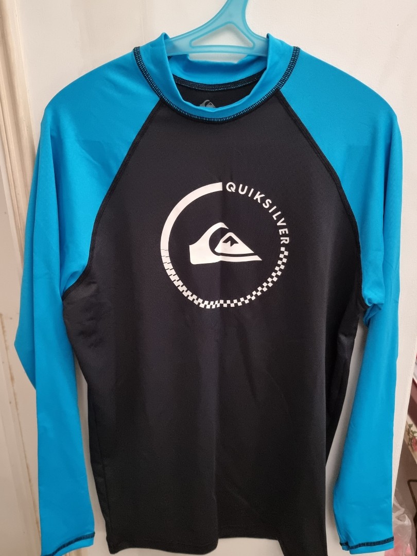 Quicksilver Rashgard, Women's Fashion, Swimwear, Rash guard on Carousell