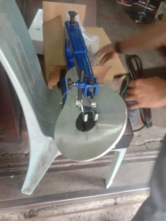 Scroll Saw (Category: Construction Tools & Equipment) located in Manila. Submitted by 09150361920ronvillaflor (Listing ID 1173394871, Image 2). Description: Scroll Saw Brand: Torq Specs: 16” Price: 7400 Welcome to "Takezo Industrial Supply" For inquiries GLOBE:📞 ☎ 0915-036-1920 VIBER:📞 ☎ 0915-036-1920 Email me@ 📫 📑 r-o-n-.-t-a-k-e-z-o-i-n-d-u-s-t-r-i-a-l-@-g-m-a-i-l-.-c-o-m Check my Carousell: https://www.carousell.ph/u/ronvillaflor0/ PRICE M