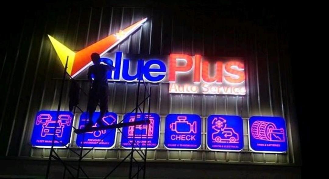 Signage Fabricator, Looking For on Carousell