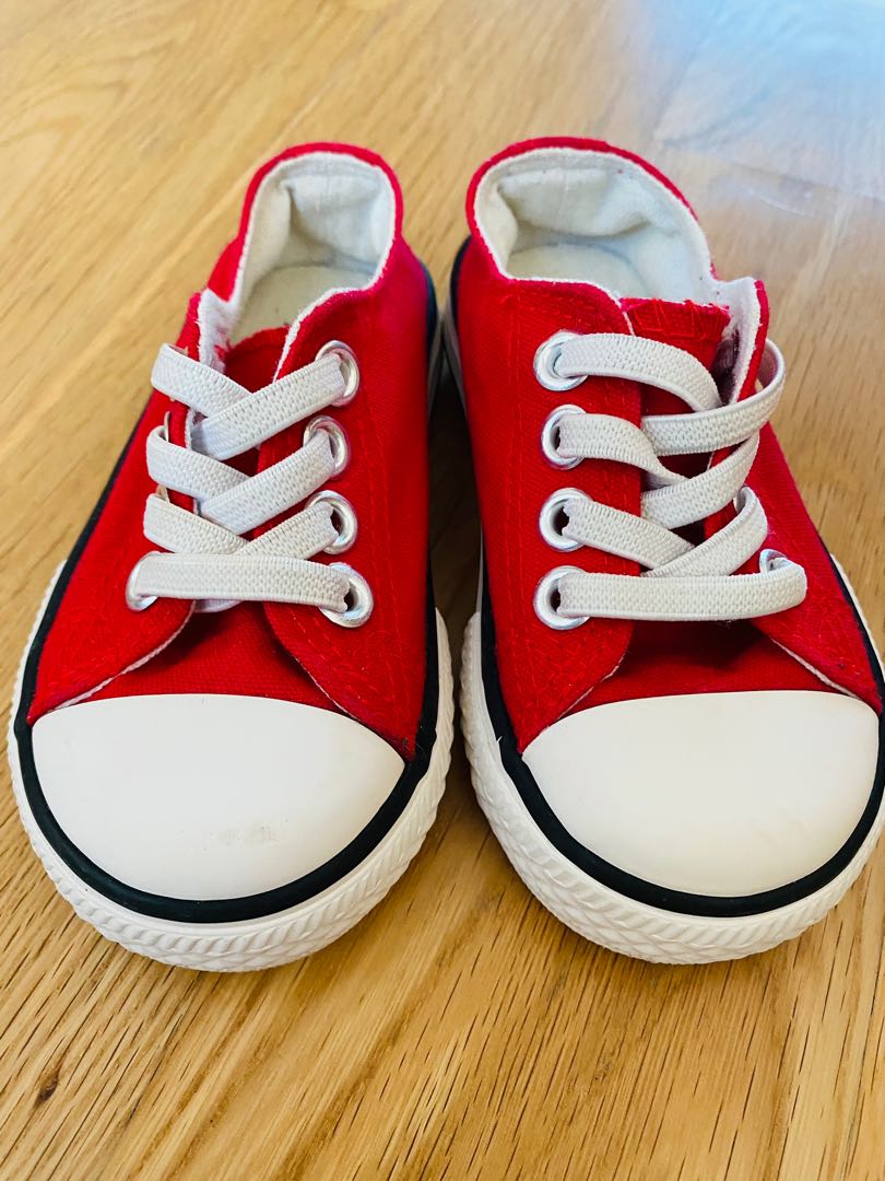 Red converse shop crib shoes