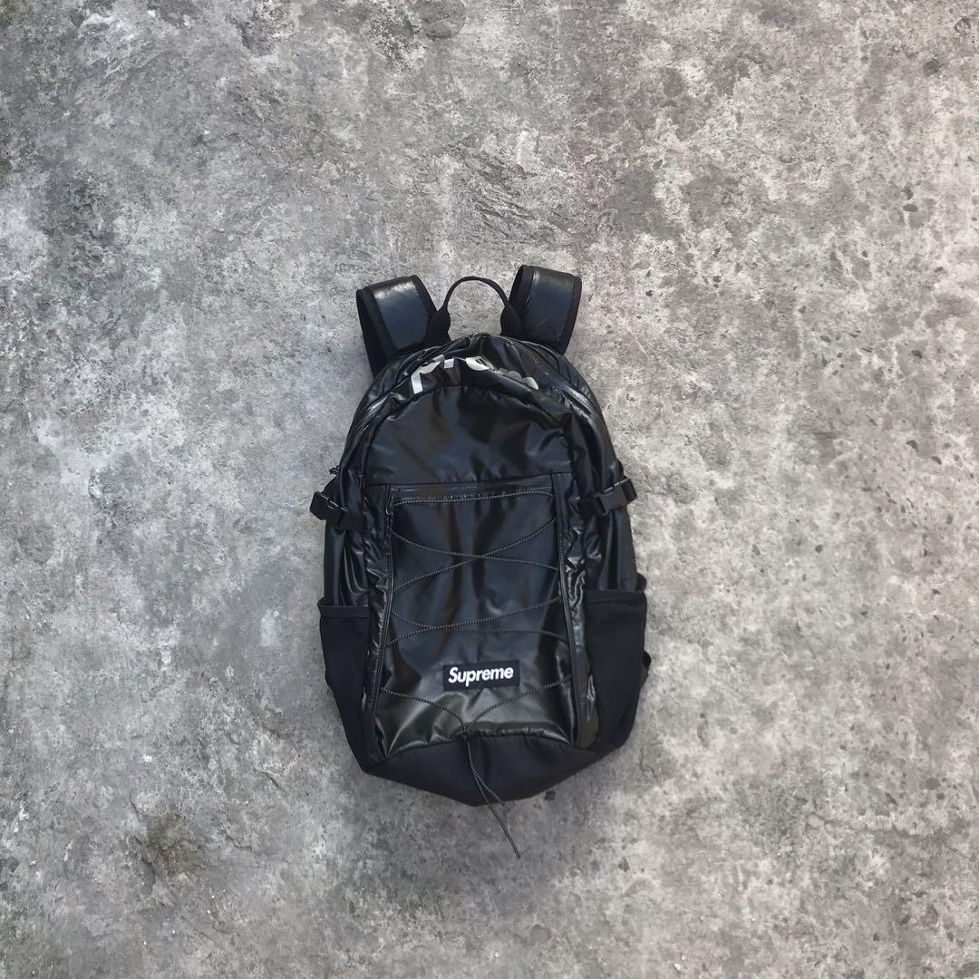 Supreme Black FW17 Backpack – On The Arm