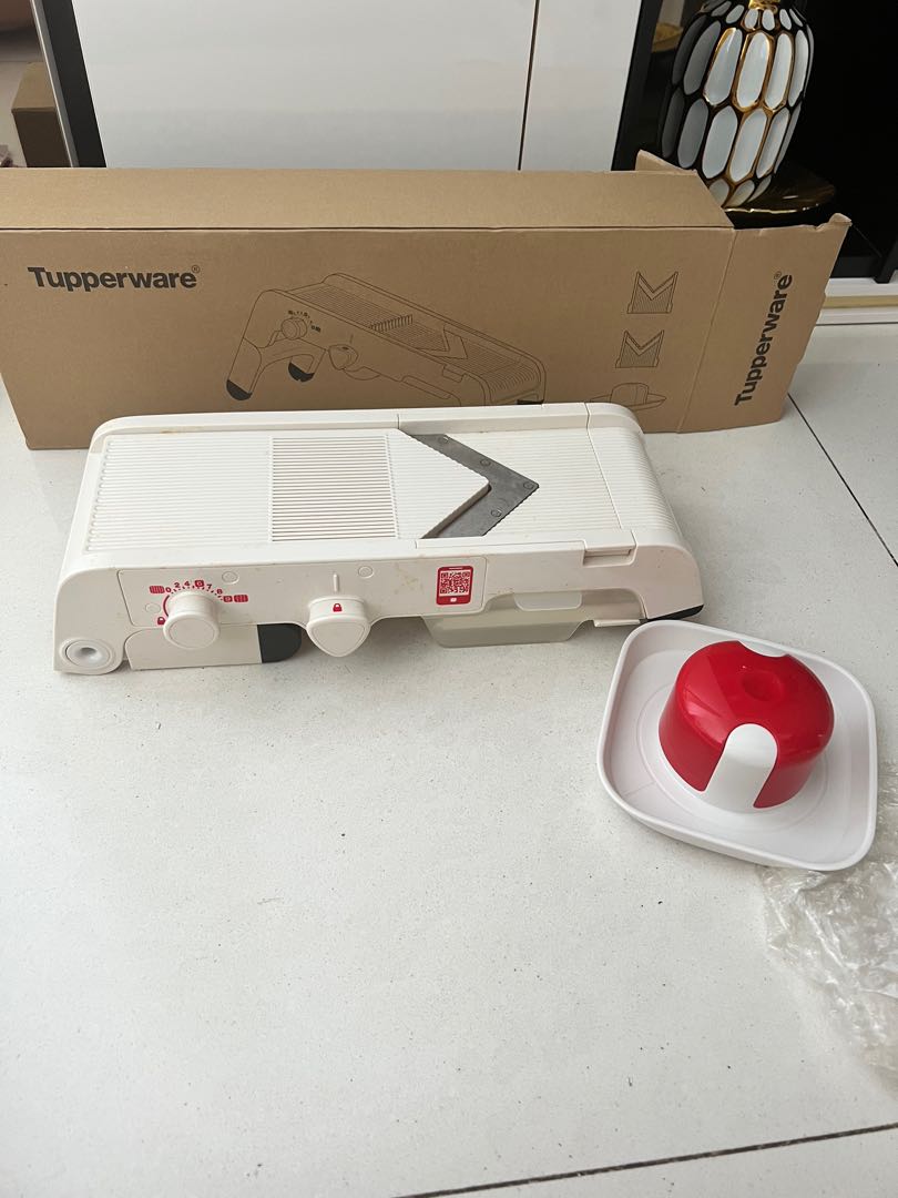 Tupperware mandoline, Furniture & Home Living, Kitchenware & Tableware