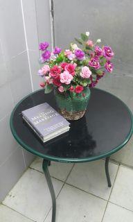 Unique Round Table. Amazingly beautiful. Strong Powder coated metal leg.