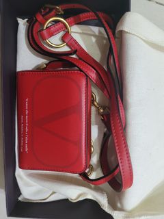 (Category: ) located in . Submitted by handbagger (Listing ID 1173430180, Image 1). Description: .