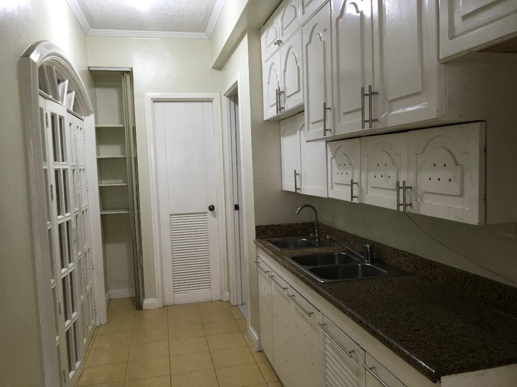 Woodside Homes 3 bedroom with garden, Hemady St., New Manila Quezon