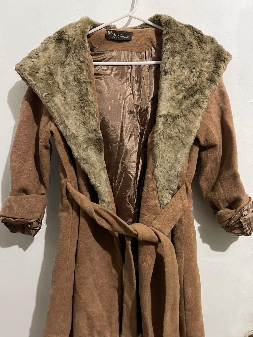 Wrap Winter Jacket (Category: Coats, Jackets and Outerwear) located in Taguig. Submitted by impulsivemoims (Listing ID 1173505252, Image 2). Description: Brown Wrap Fur Jacket Fits S-L (armhole that’s a bit tight but everything else should fit even an XL size) SUPER CUTE Perfect for Fall/Winter OOTD looks😍😍😍 Condition 10/10 (used but not abused) RFS: Decluttering ✅discounts for multiple orders #outdoor #travel #outerwear #cool.